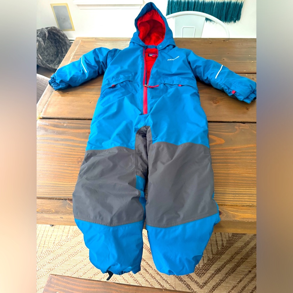 Waterproof Patagonia Toddler snowsuit 5T